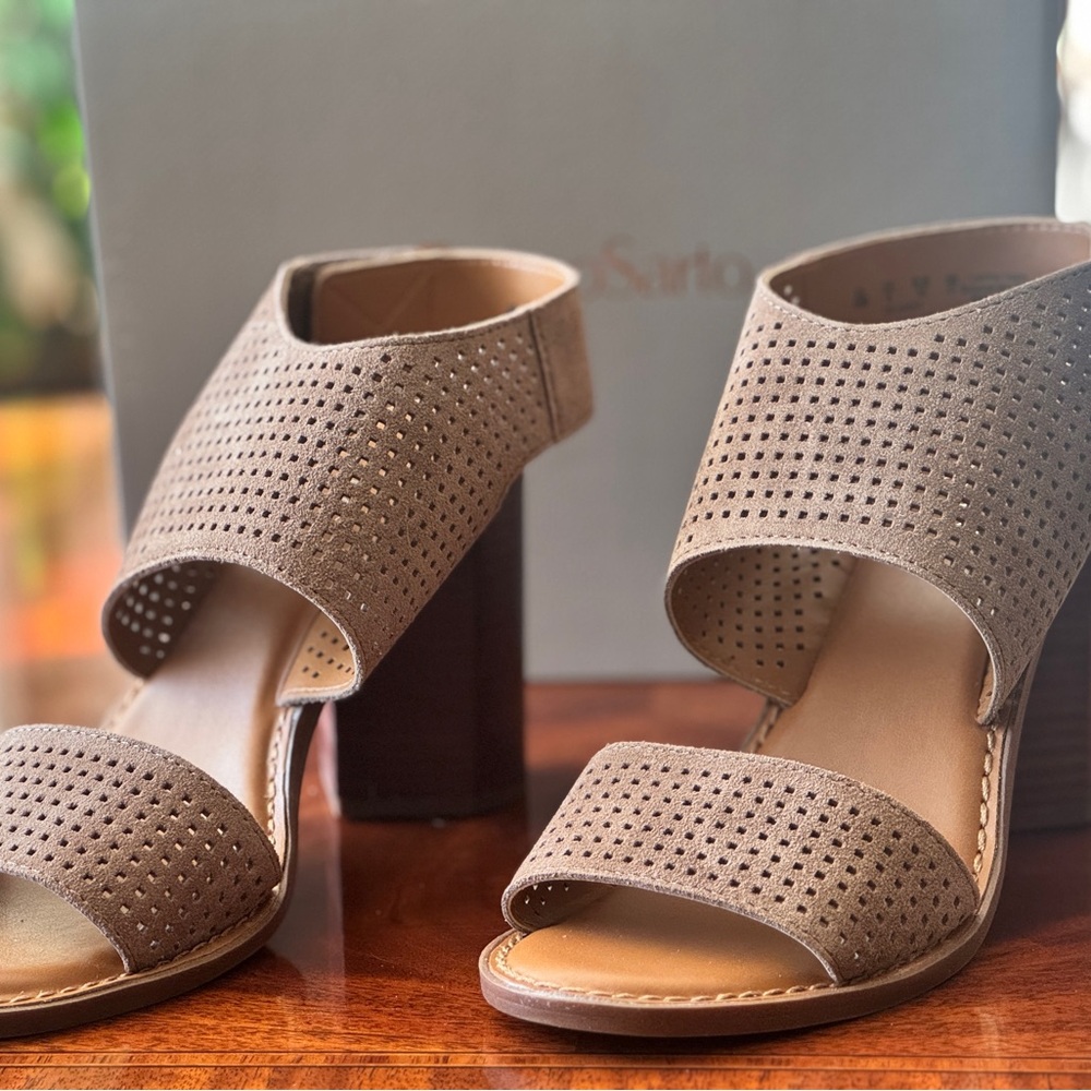 Franco Sarto Delores Sandal in Taupe size 10 M